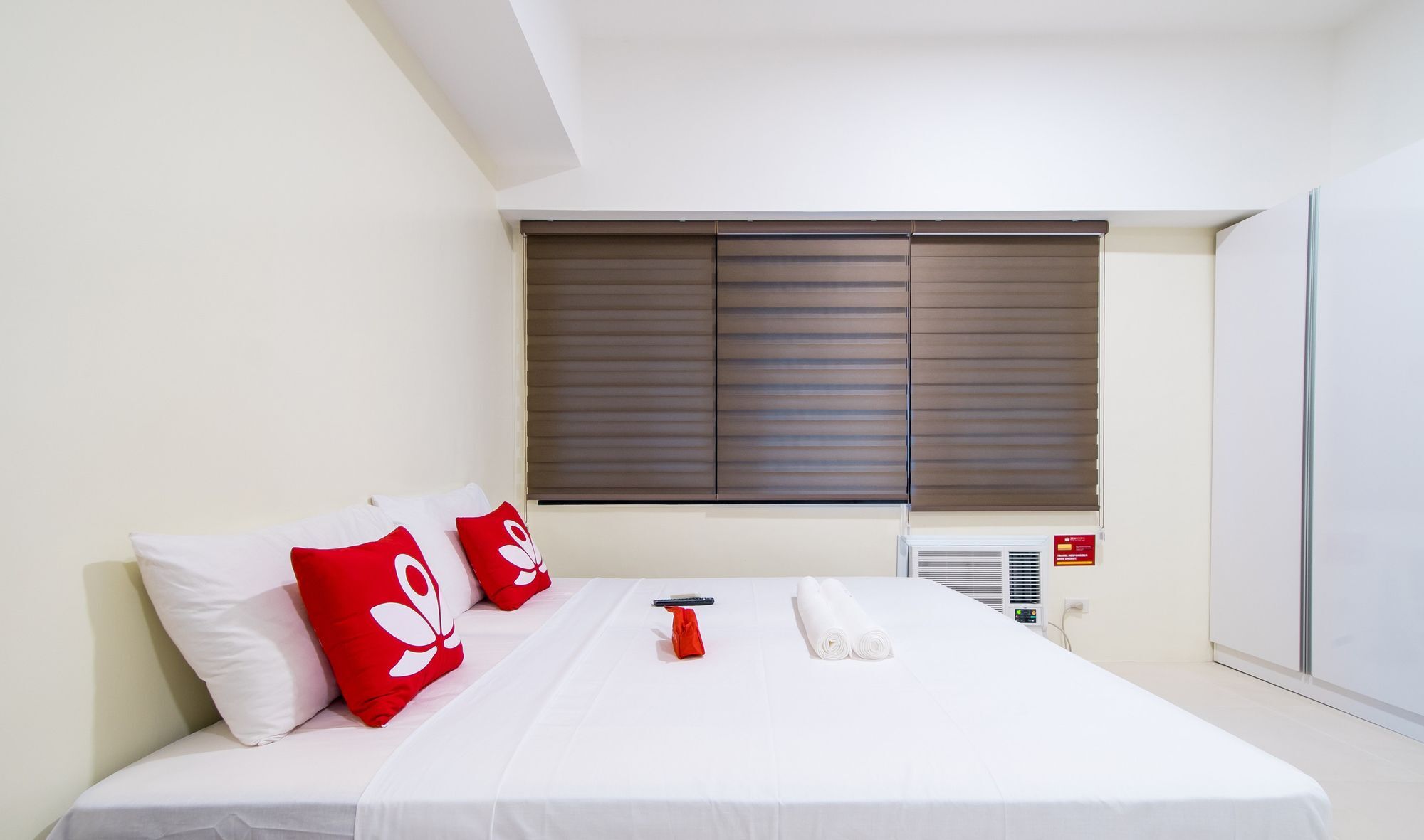 Zen Home At Icon Plaza Bgc Taguig Extérieur photo