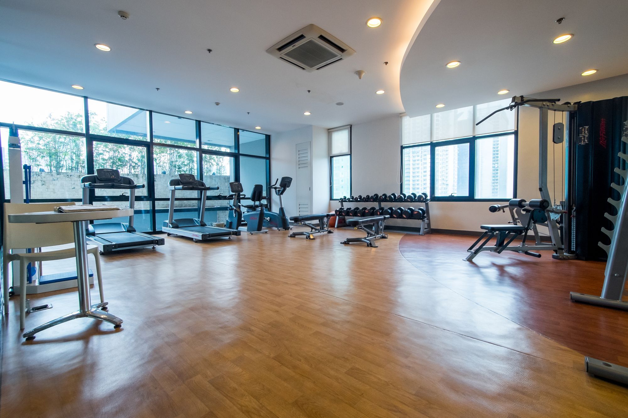 Zen Home At Icon Plaza Bgc Taguig Extérieur photo